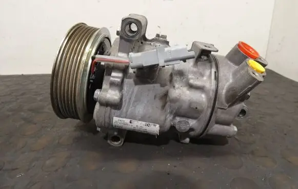 Renault Kangoo II Air conditioning (A/C) compressor (pump) A4158307800 926007691R