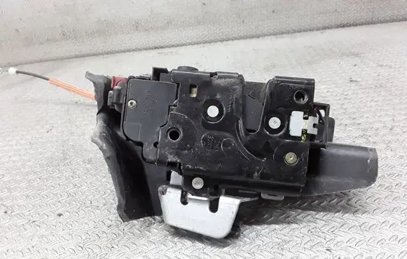 Audi A4 S4 B6 8E 8H Rear door lock