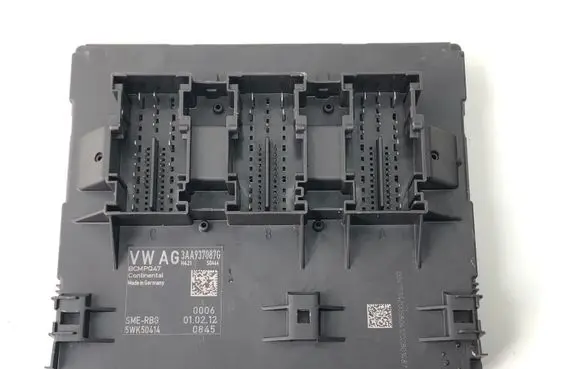Volkswagen PASSAT B7 Comfort/convenience module 3AA937087G