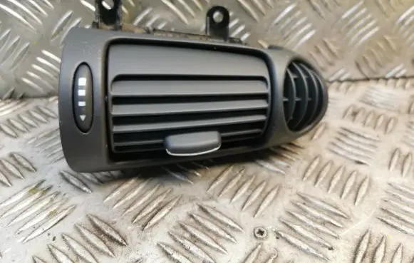 Mercedes-Benz C W203 Dashboard air vent grill cover trim 2038300554 A2038300554