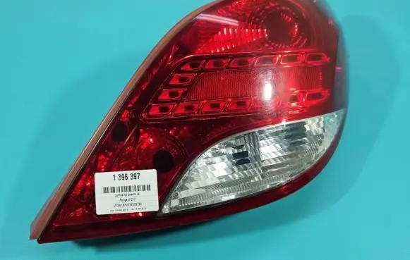 Peugeot 207 Rear/tail lights 9686565980