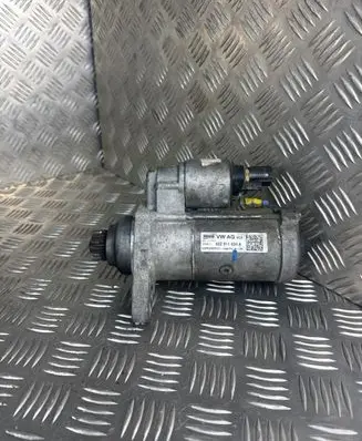 Volkswagen Golf Plus Starter motor 02Z911024A