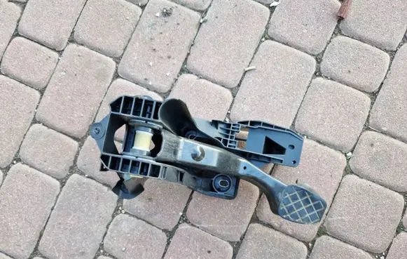 Volkswagen Golf VII Brake pedal 5Q1721058AM