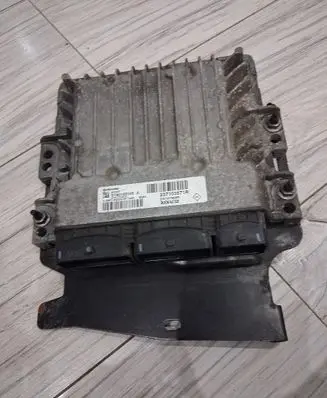 Renault Megane III Engine control unit/module ECU 237103571r