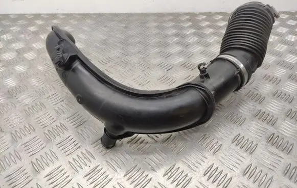 Citroen C5 Air intake hose/pipe 9684878980
