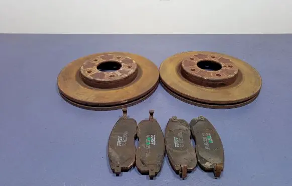 Nissan Pulsar Front brake disc