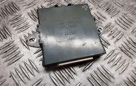 Lexus IS 220D-250-350 Parking PDC control unit/module 8967053040 1012380111