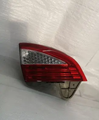 Ford Mondeo MK IV Tailgate rear/tail lights 1S7113A603A 374D