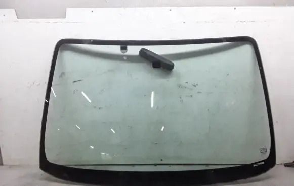 Honda HR-V Front windscreen/windshield window 