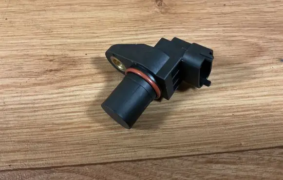 Mercedes-Benz ML W163 Camshaft position sensor 323179736 1123