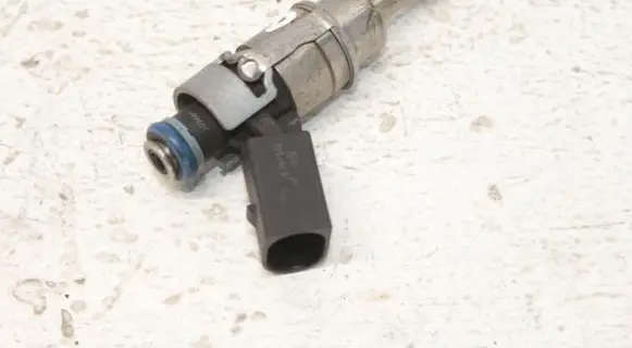 Fuel injector