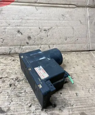 Audi A6 S6 C4 4A Central locking vacuum pump 4A0862257A