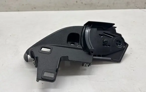 Volvo XC60 Seat belt trim 32314013