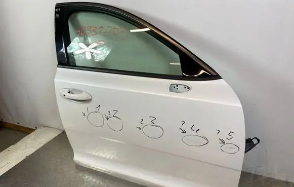 KIA Stinger Front door