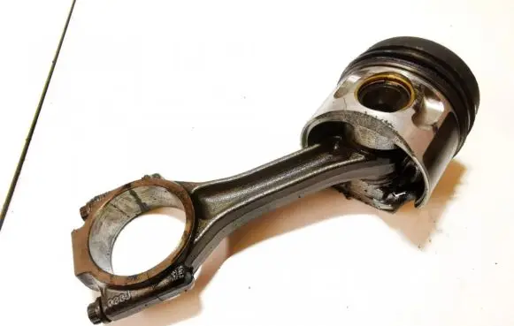 Ford Galaxy Piston with connecting rod 038j