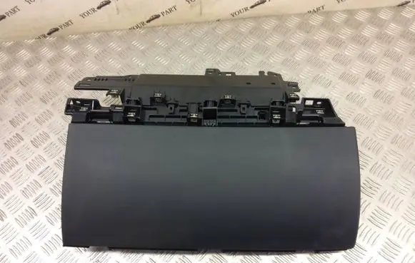 Tesla Model 3 Glove box 111161200b