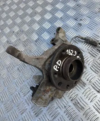 Opel Astra H Front wheel hub spindle knuckle 