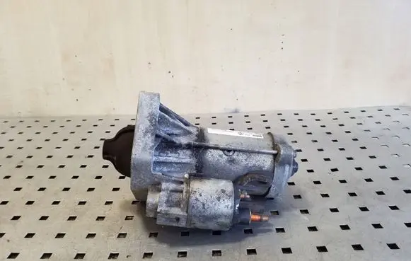 Nissan Qashqai Starter motor 233001375R ESW20E26