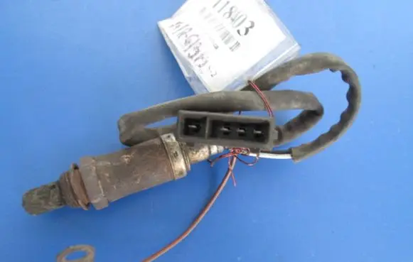 Volkswagen Golf III Lambda probe sensor