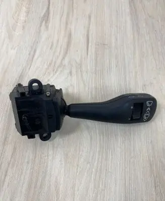 BMW X3 E83 Wiper control stalk 8363669m 01204020