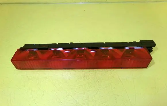 Ford Mondeo Mk III Third/center stoplight 1S7113A613AE