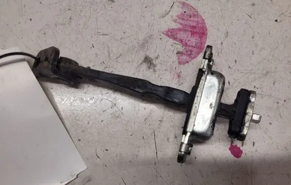 KIA Sorento Front door check strap stopper