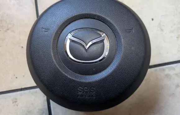 Mazda 2 Steering wheel airbag DF7357K0002