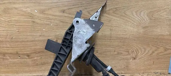 Volvo V50 Clutch pedal 31280371