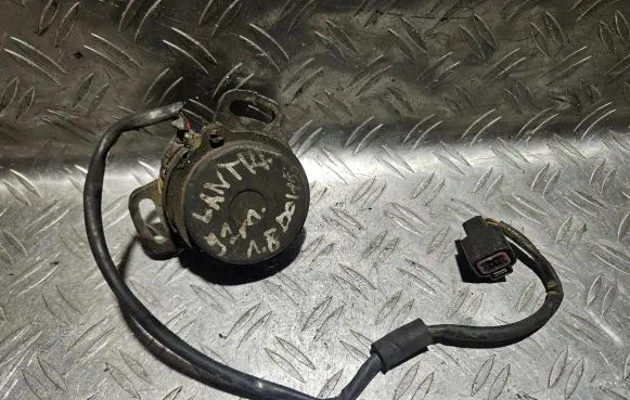 Hyundai Lantra I Spark distributor 3931033010 DD124091