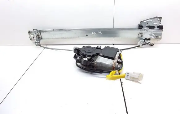 Mitsubishi Galant Front door window regulator with motor MR280665 0620200085