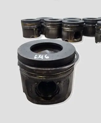 BMW 1 E81 E87 Piston N47