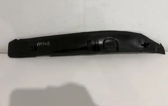 Volkswagen Golf VIII Fender foam support/seal 5H0821112