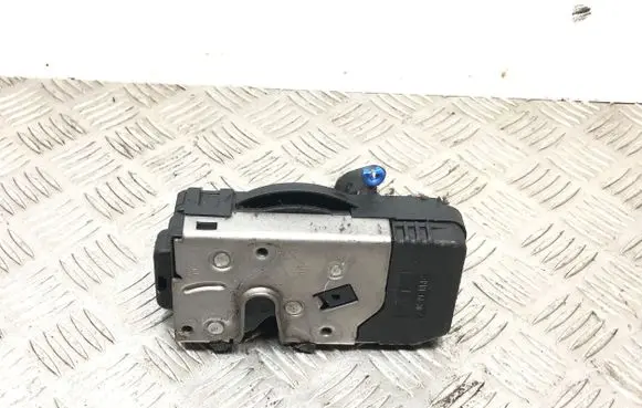 Renault Trafic II (X83) Front door lock 8200042332 91166235
