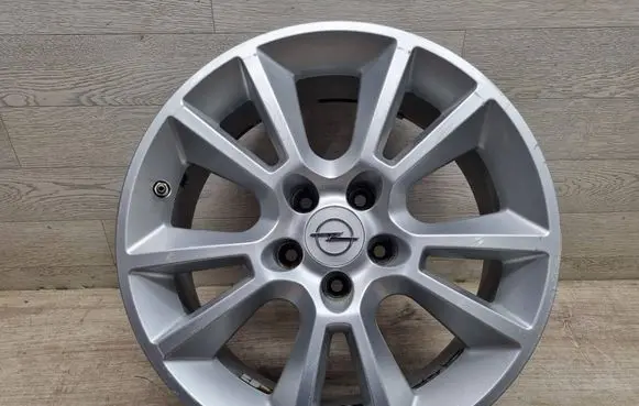 Opel Zafira B R17 alloy rim 13120652
