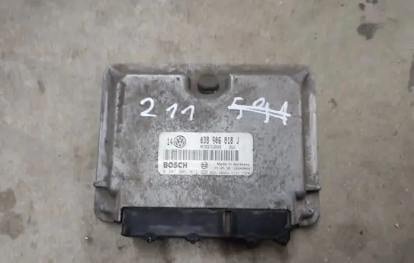 Volkswagen Golf IV Engine control unit/module 038906018J