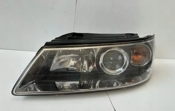 Hyundai Sonata Headlight/headlamp