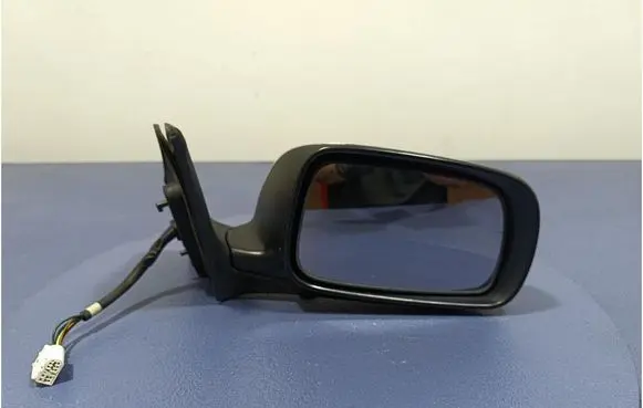 Toyota Avensis Verso Front door electric wing mirror 3004742