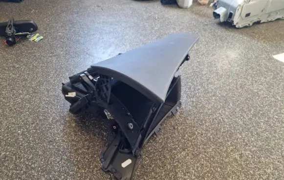 Opel Zafira C Glove box 13293534