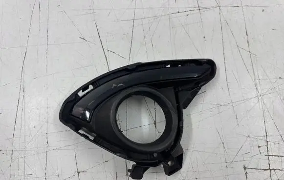 Mazda 6 Front fog light trim/grill DC3D50C11 DC3D-50C11