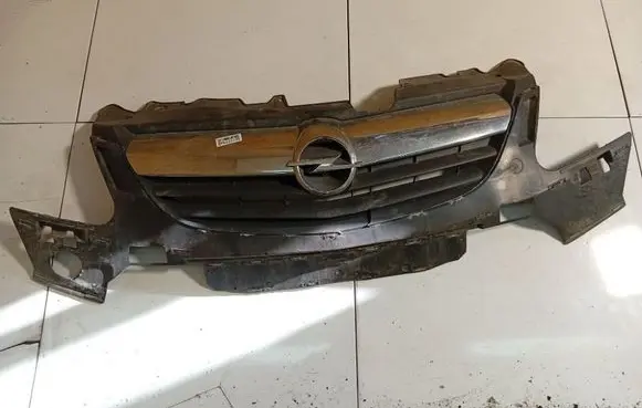 Opel Corsa D Front grill 