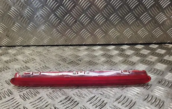 Volkswagen Touran I Third/center stoplight 1T0945097