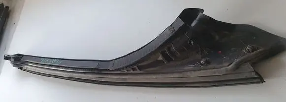 Audi A5 Rubber seal front coupe door window 