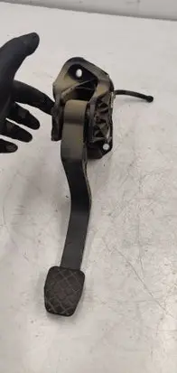 Skoda Octavia Mk2 (1Z) Clutch pedal 1K1721059ES