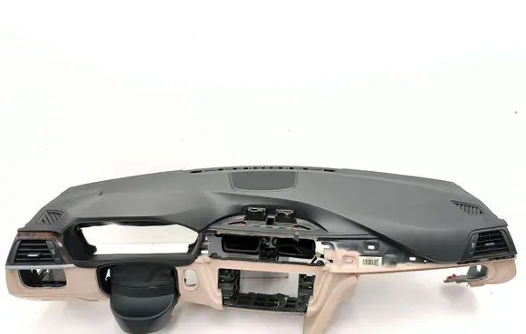 BMW 3 F30 F35 F31 Dashboard 9218490 72758412