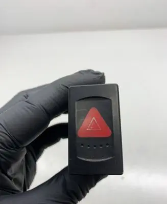 Volkswagen PASSAT B5.5 Hazard light switch 3B0953235D