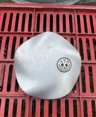 Volkswagen Sharan Original wheel cap 7M0601149