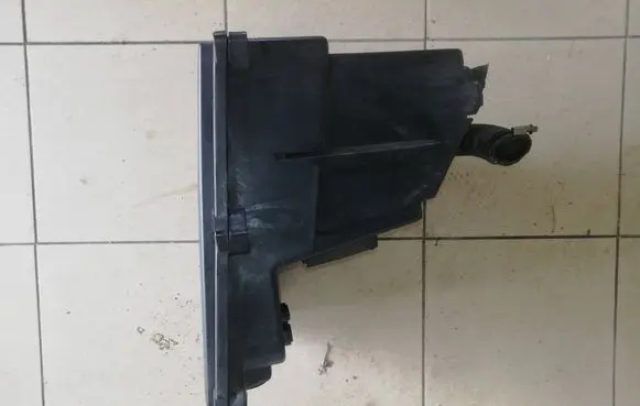Land Rover Range Rover L322 Other engine bay part 12527516708 10911013