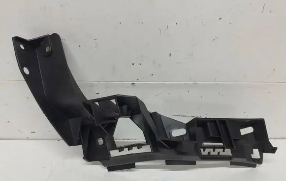 Volkswagen Golf Plus Rear bumper mounting bracket 5M0807393A 5M0807375