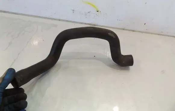 Volkswagen Golf V Engine coolant pipe/hose 111007T1