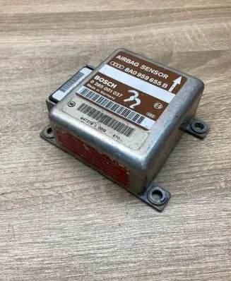 Audi A4 S4 B5 8D Airbag control unit/module 8A0959655B 0285001037
